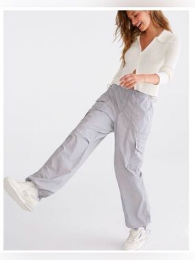 NWT AEROPOSTALE Urban Parachute Cargo Pant Pockets Toggles Gray Size Small